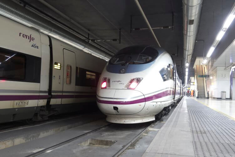 RENFE - połączenia kolejowe w Hiszpanii