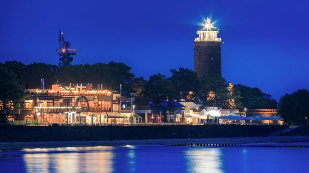 Kołobrzeg w nocy