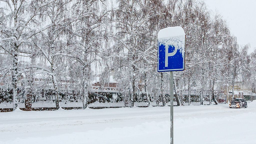 Parking przy dworcu PKP w Krakowie