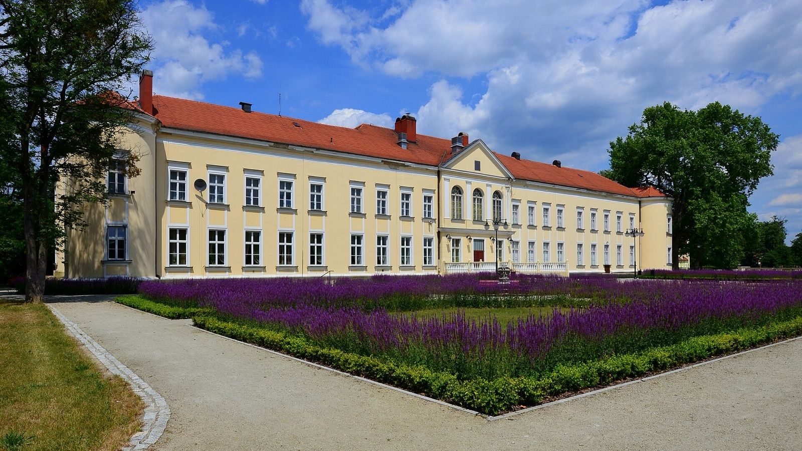 Dworzec Brzeg Dolny