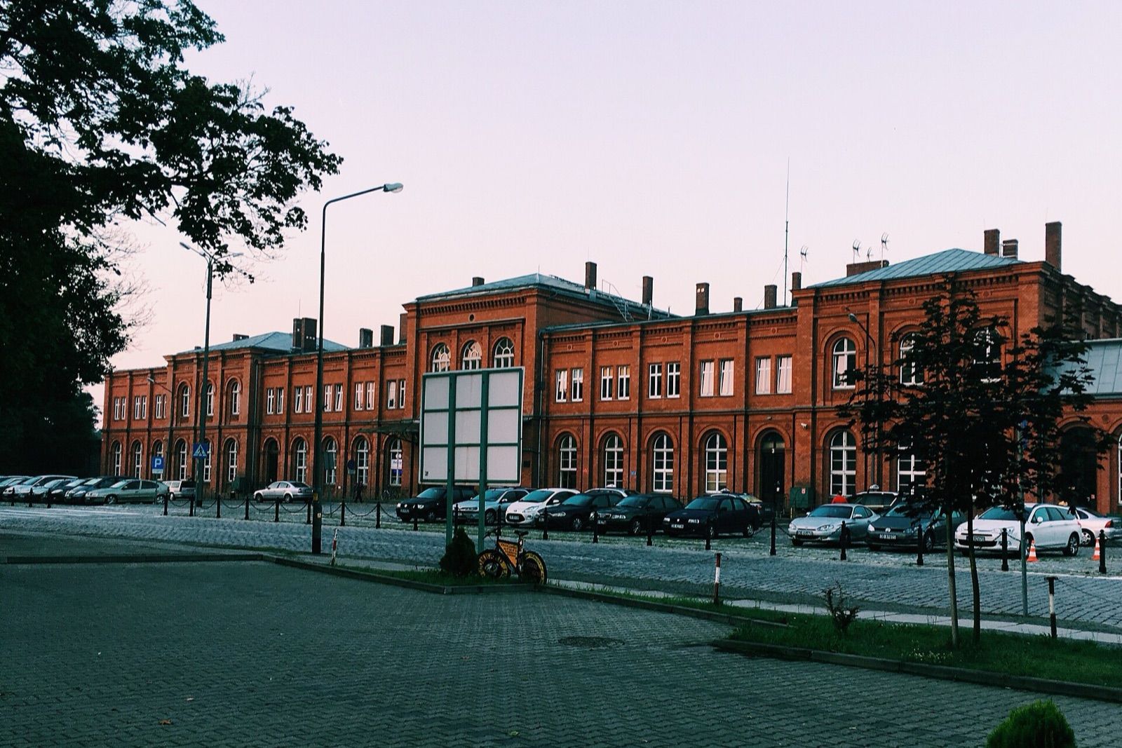 Dworzec Brzeg