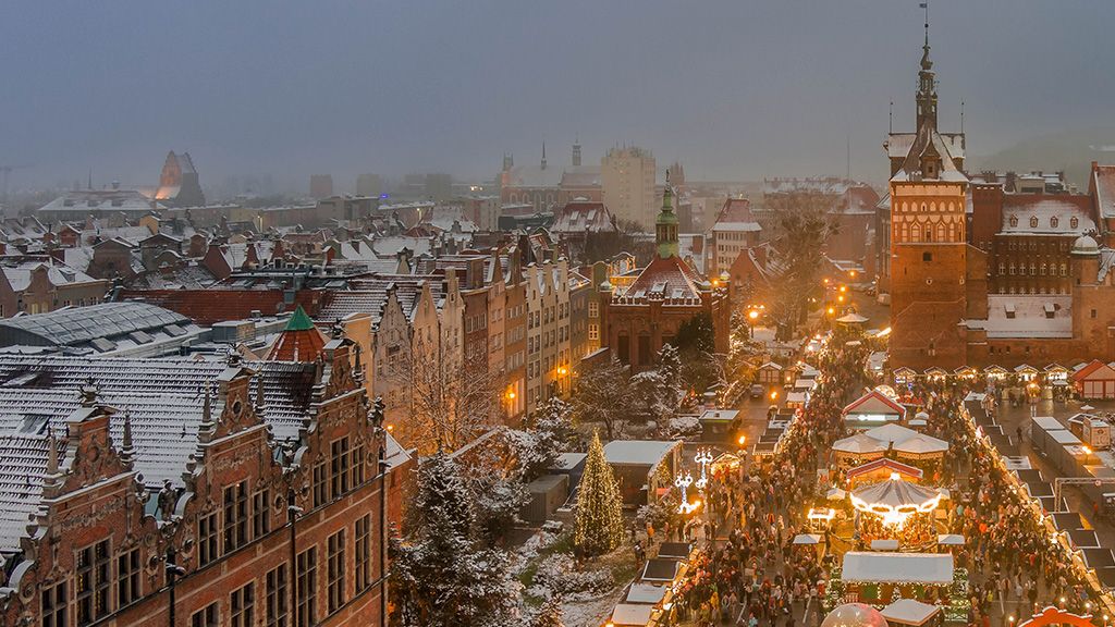 widok na jarmark w Gdańsku z lotu ptaka