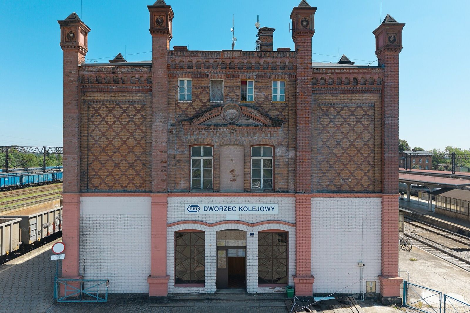 Dworzec Kamieniec Ząbkowicki