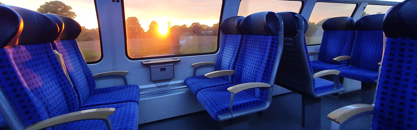 Miejsca siedzące w pociągu