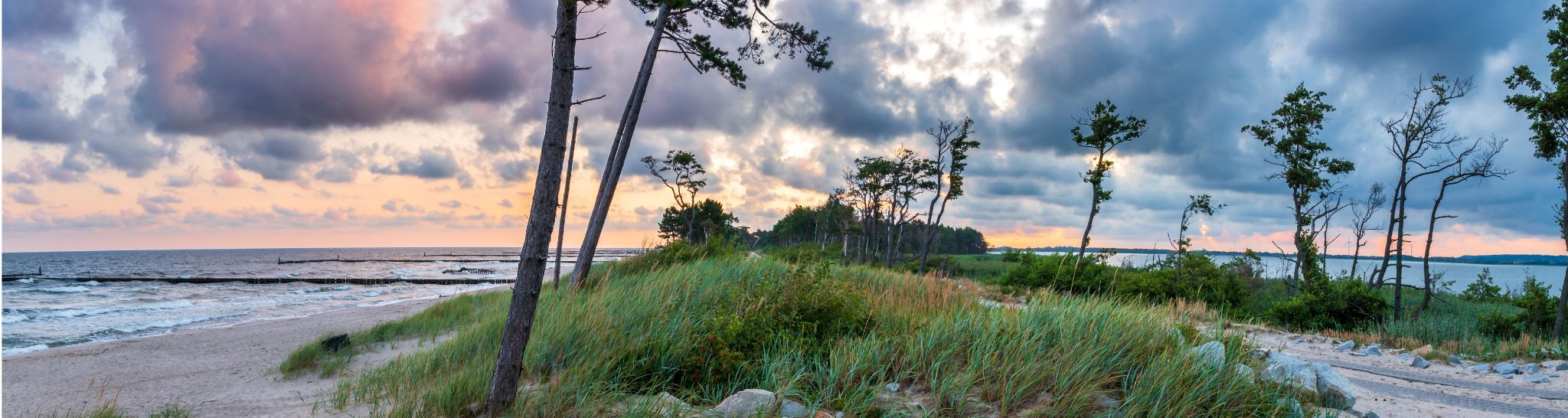 zdjęcie: widok na darłowską plażę z lotu ptaka