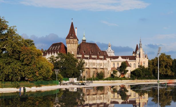 Pociągiem do Budapesztu - Zamek Vajdahunyad